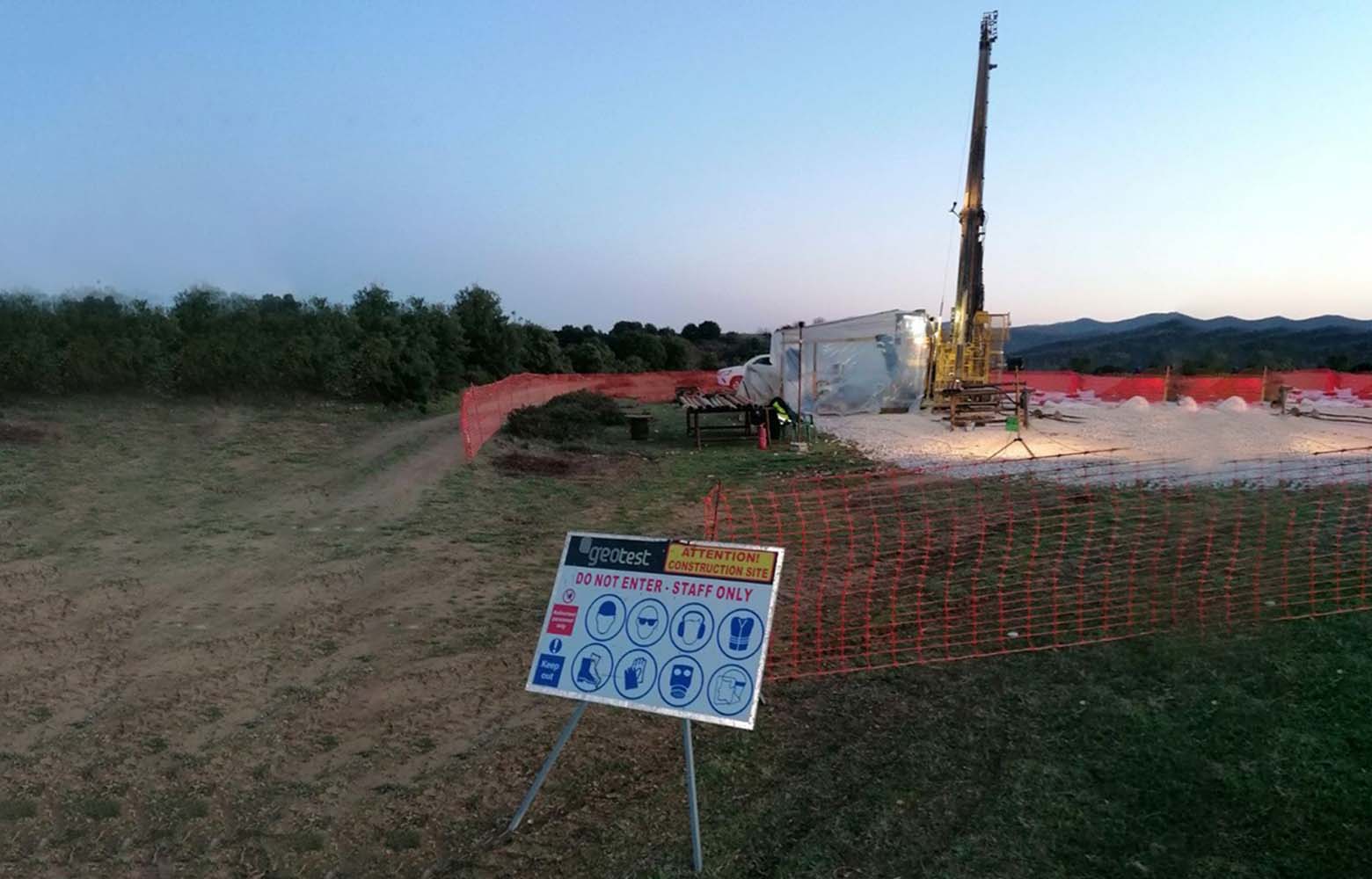 Targeting new mineralization (Mavres Petres mine)